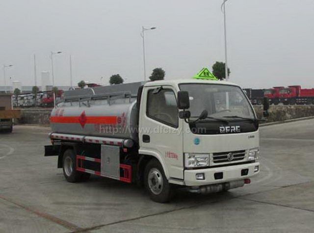 东风福瑞卡加油罐车/小型加油车图片