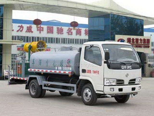 东风福瑞卡5吨农药喷洒车图片