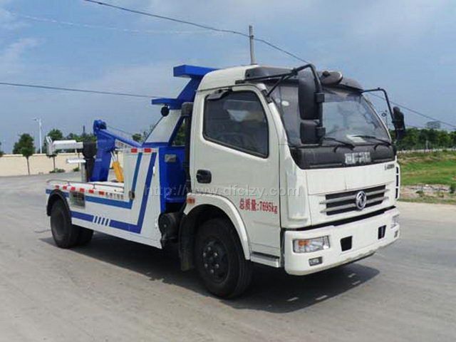 东风多利卡拖吊连体道路清障车图片