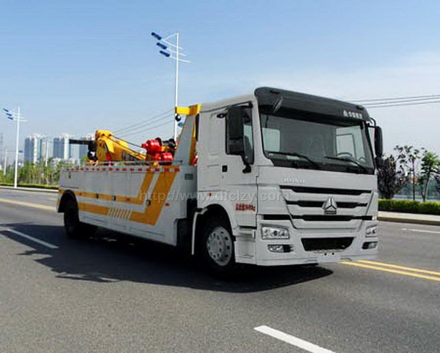 重汽豪沃拖吊连体道路清障车图片
