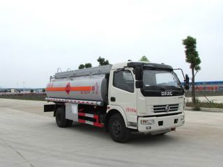 东风轻卡流动加油车图片